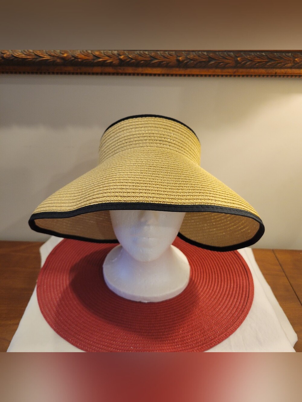👒NWT~ KENDALL & JAMES WIDE BRIM SUN VISOR